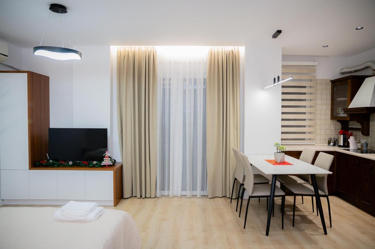 Bella Tirana Apartments Bagian luar foto